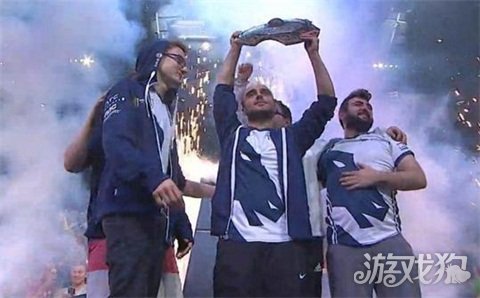 的场景几乎 的场景几乎