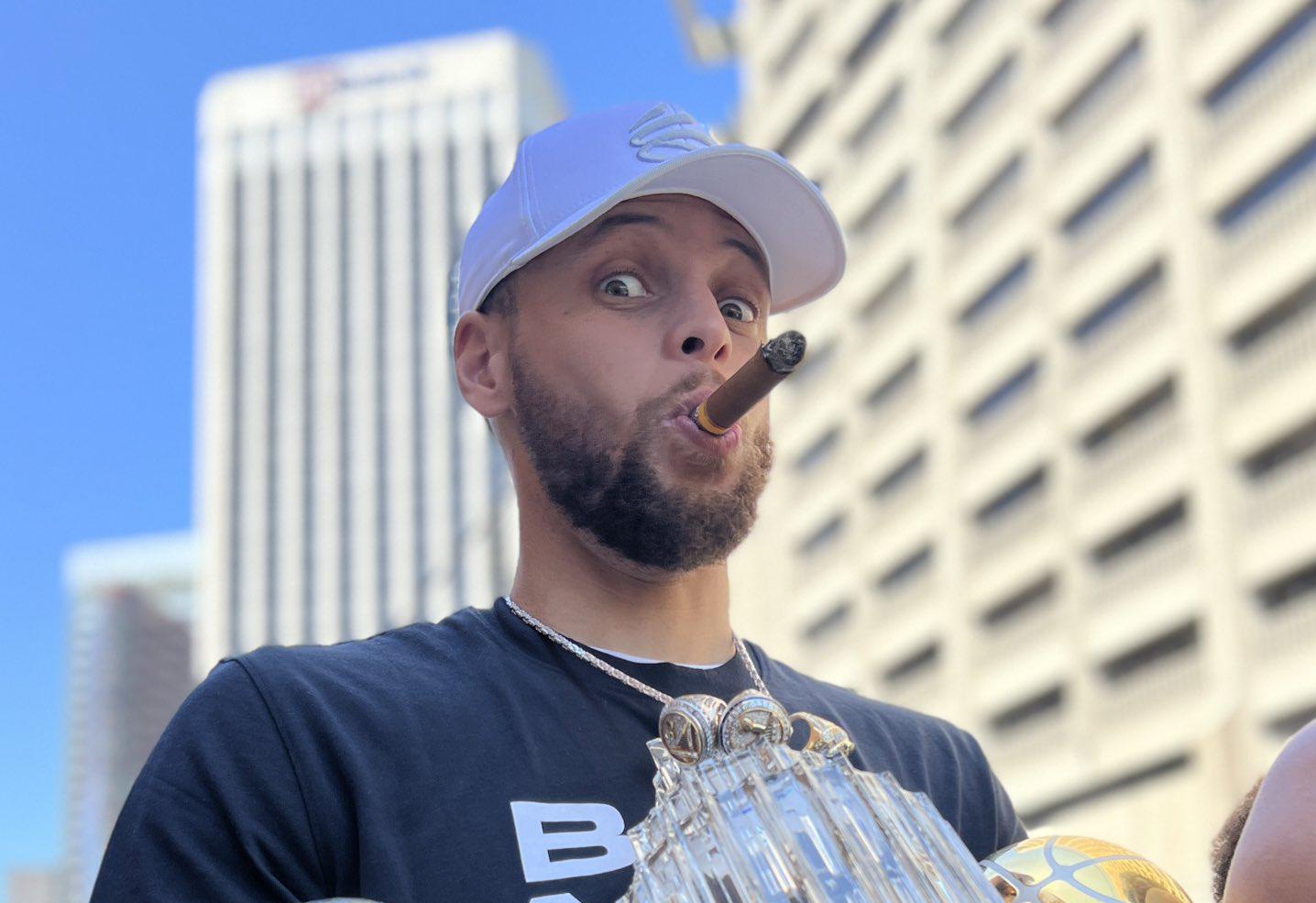 双战绩傲人 双战绩傲人